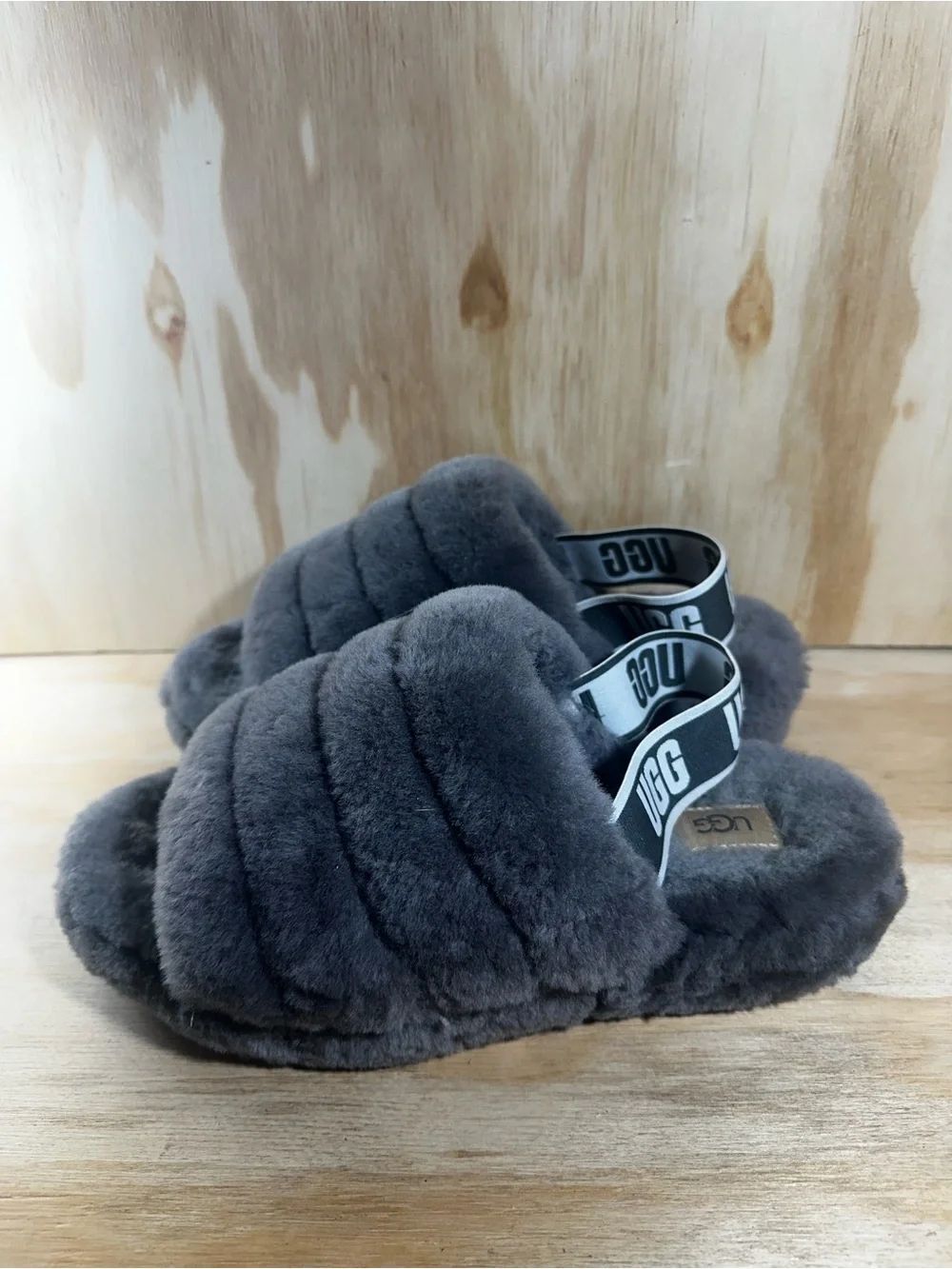 UGG Fluff Yeah Slide Slippers in Charcoal Women’s Size 9